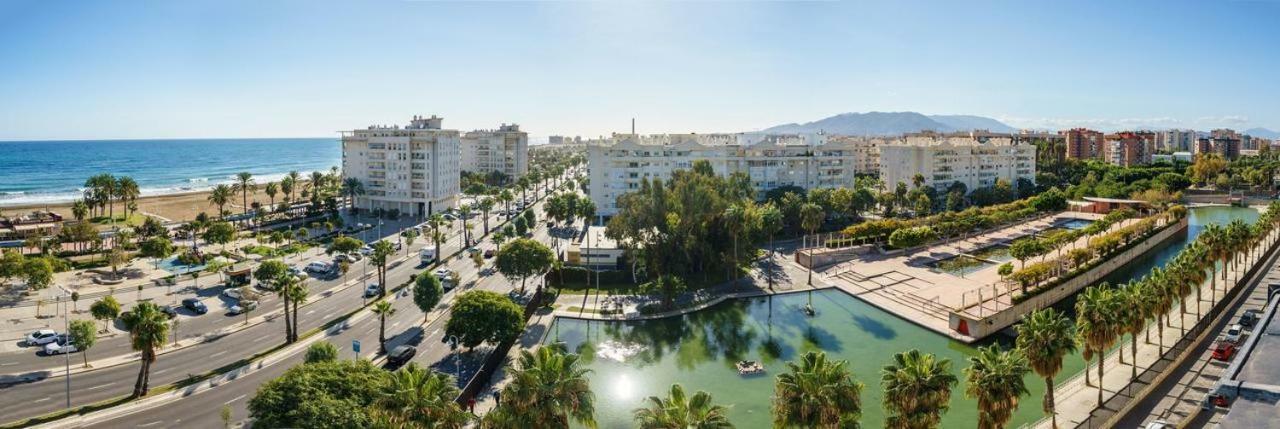 Oasis Pacifico Lägenhet Málaga Exteriör bild